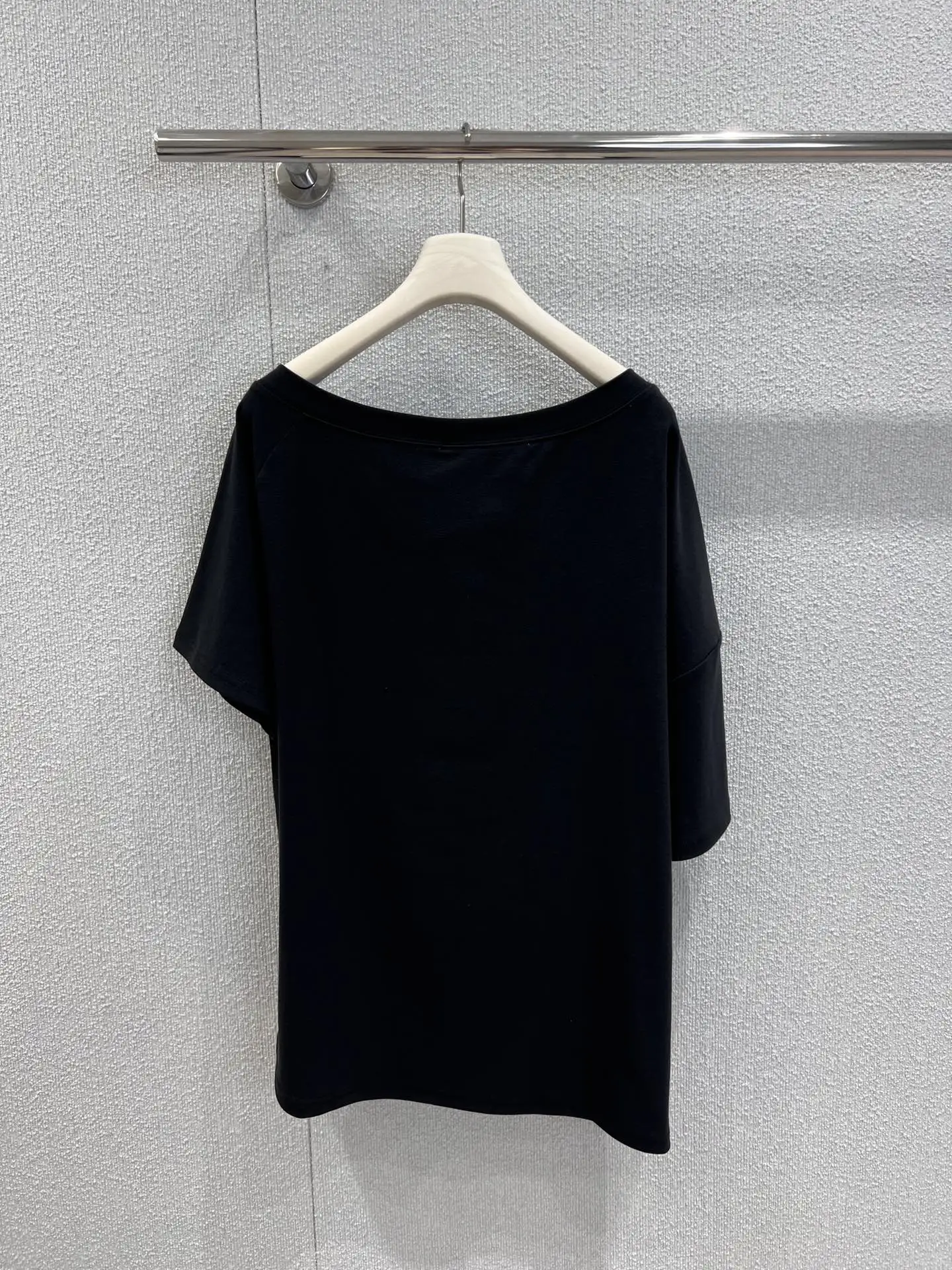 

2025 Summer Women's Printed Shoulder Leakage T-shirt with Layered Fashionable Design Star Boy Printed Details Exquisite WYY-106