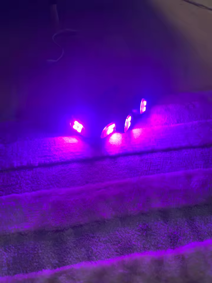 תאורת RGB לרכב עמידה למים