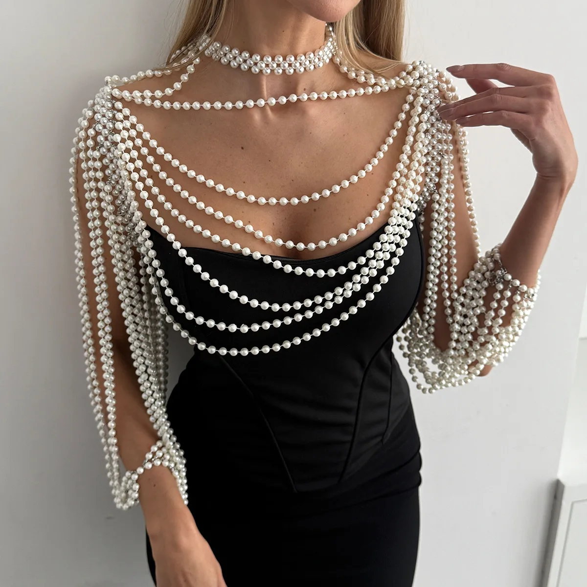2026 Handmade Shoulder Necklace White Faux Pearl Body Chain For Women Rave Bridal Wedding Jewelry Long Beaded Pearl Shawl Top