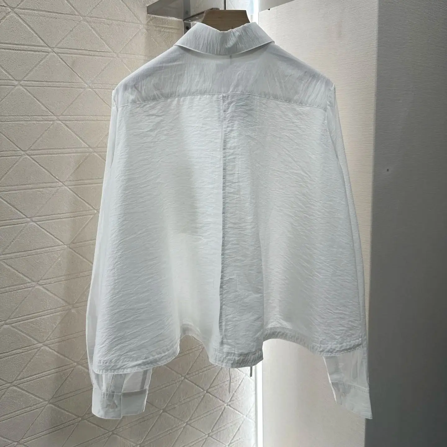 

2025 New Products On The Shelf Drawstring Cloak Long Sleeve Shirt Twill Ruffle Cotton Material Lapel Long Sleeve Cloak Shirt