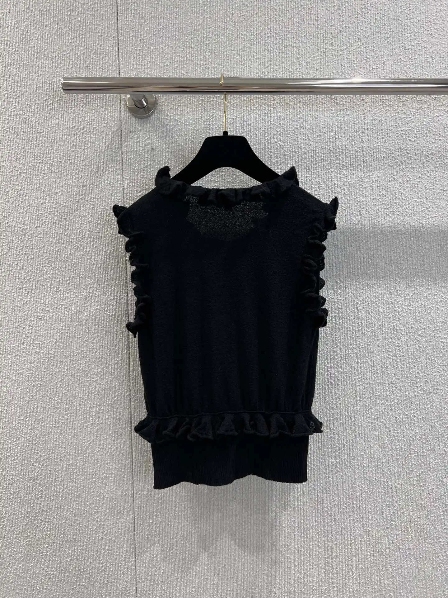 

2025 Summer New! Women's Solid Color Knit Vest with Ruffle Trim - Drawstring Round Neck, Relaxed Fit, Lightweight Cotton Blend,
