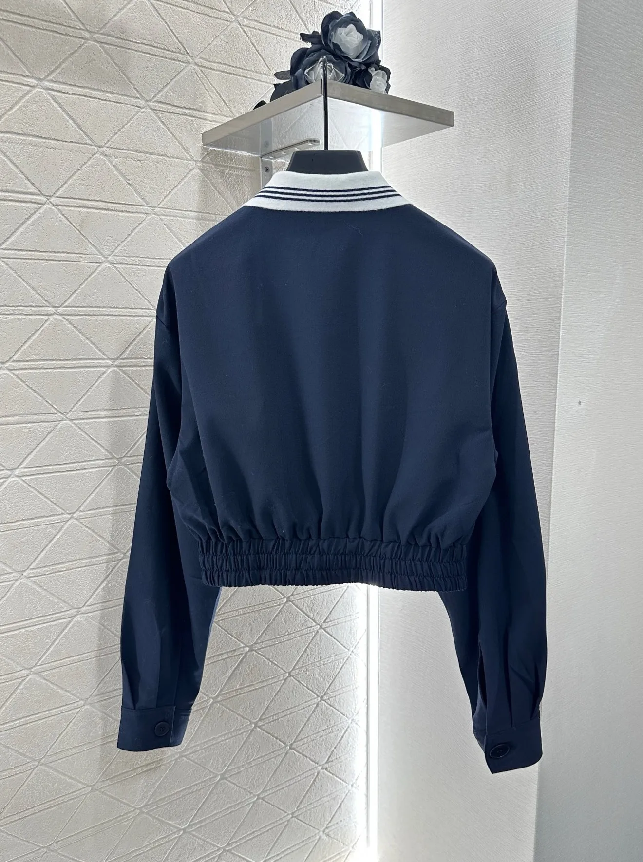 

New Lapel Navy Blue Pocket Design Short Casual College Style Fashion Zipper Jacket