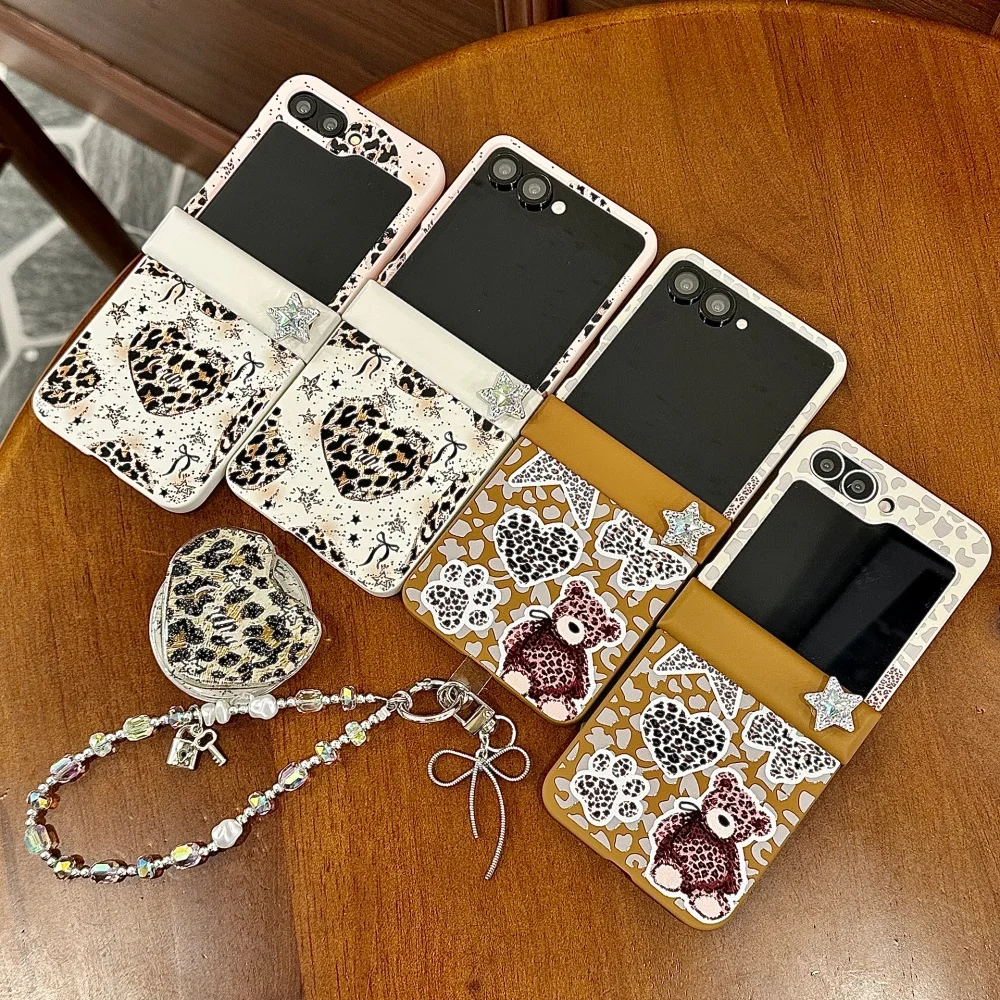 

Leopard print cute bear for magnetic holder mobile case, suitable for Samsung Z Flip 3/4/5/6/7,cute shockproof protective case