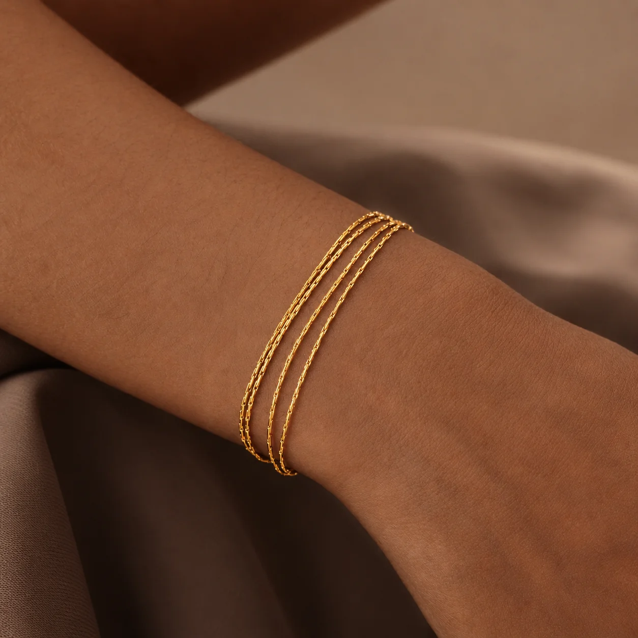 Image of Edelstahl-Armband, dünnes Gliederarmband, mehrschichtiges Kettenarmband für Damen, leichter, verstellbarer Schmuck für den täglichen Gebrauch