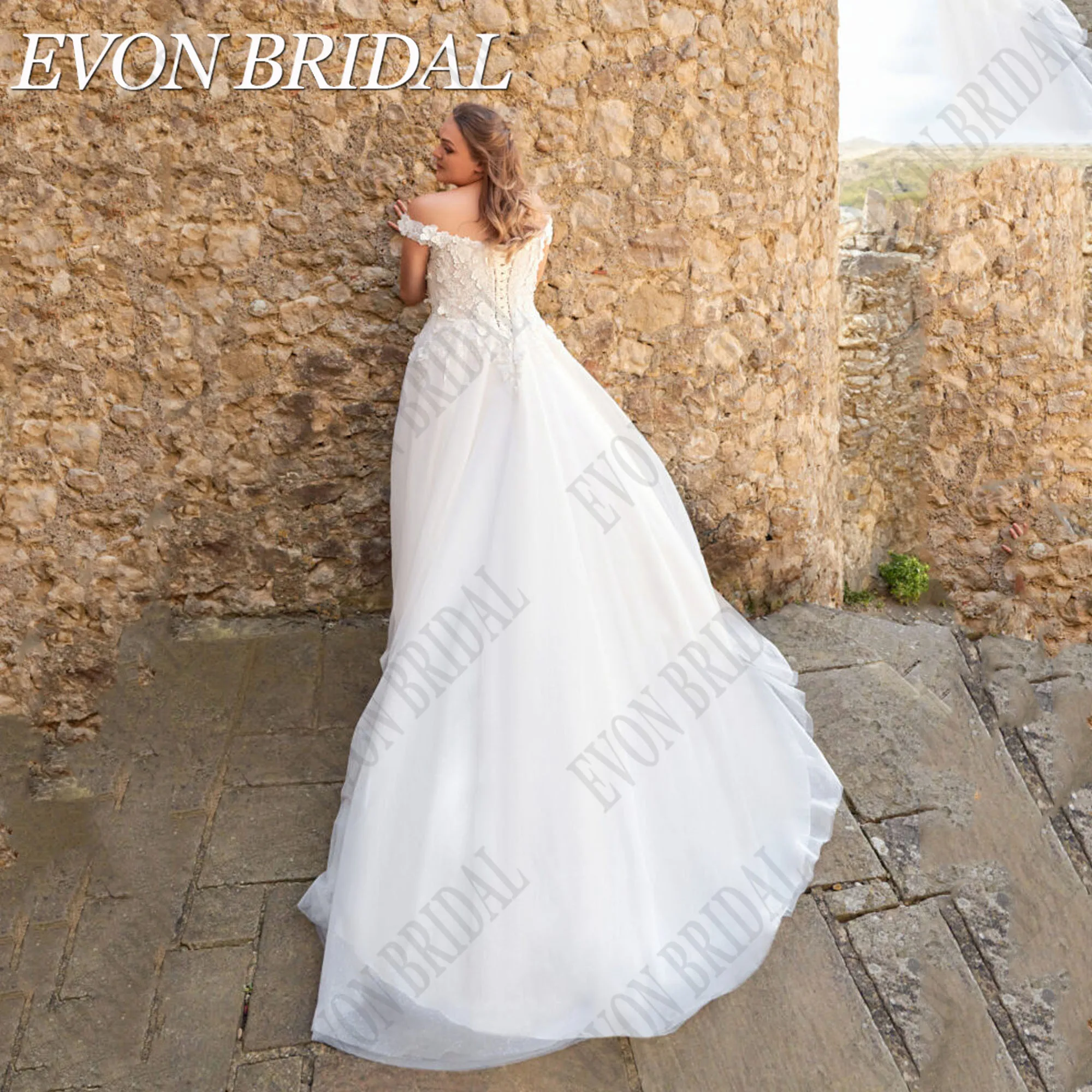 EVON BRIDAL Lace Flores Vestido De Noiva Para Mulheres Grandes Fora Do Ombro V-Neck Noiva Vestidos Side Split vestido de novia PersonalizadoEVON BRIDAL Lace Flowers Vestido de Noiva Para Mulheres Grandes Off Shoulder V