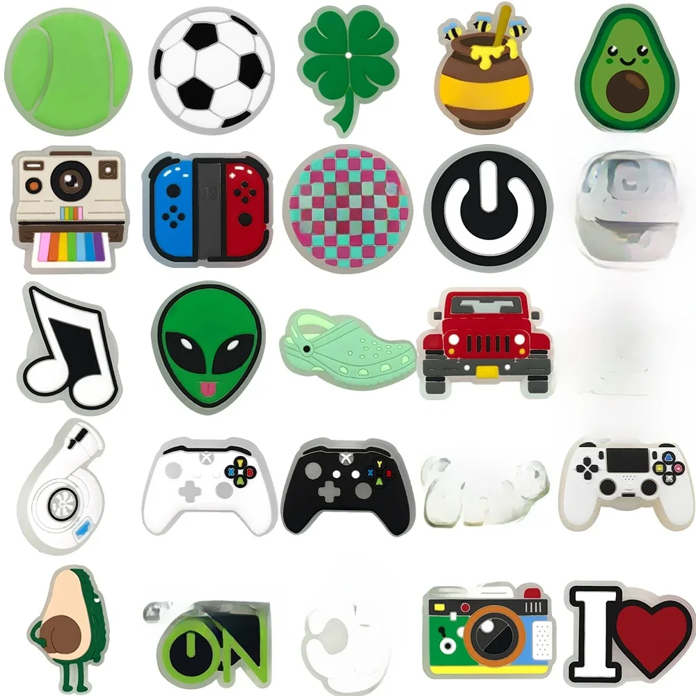 Breloques de chaussures LED Cool, 1 pièce, manette de jeu, vins de voitures, caméra, accessoires de chaussures, décoration, ballons de football, épingles de Tennis pour femmes et enfants, boucle de