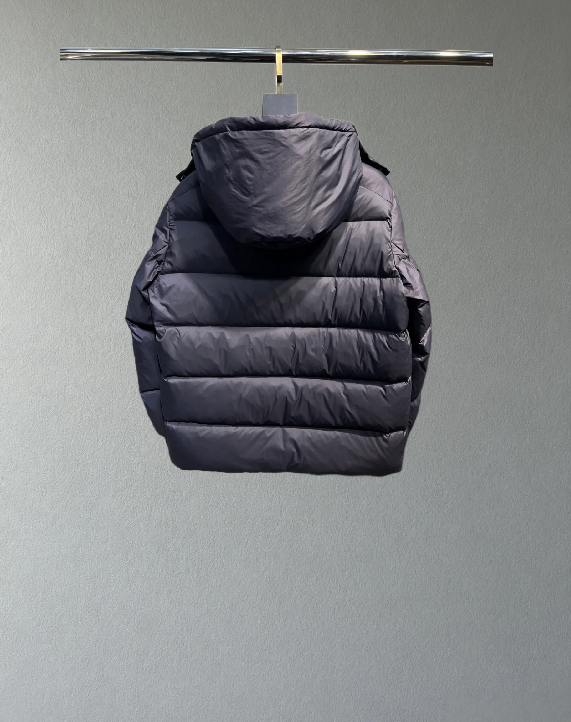 سترة بغطاء للرأس بتصميم جديد لخريف وشتاء 2025 #2