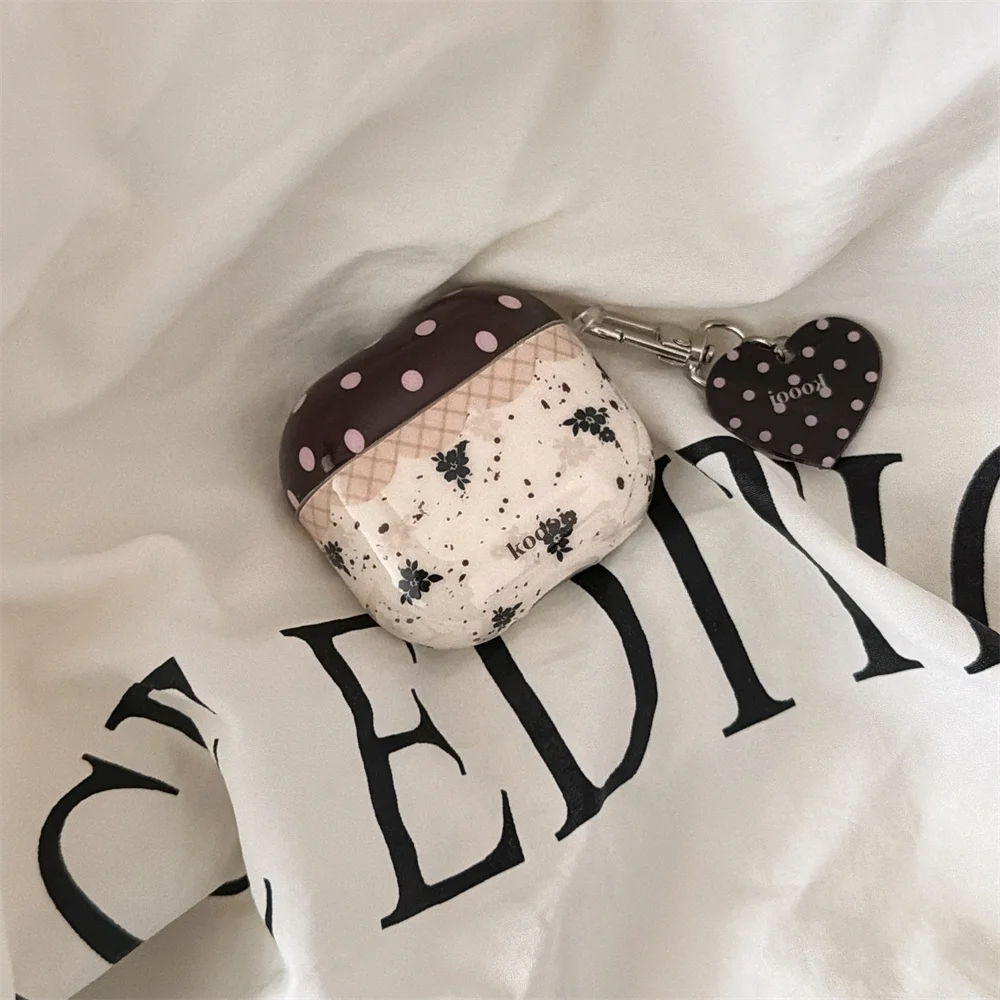 

Cute and stylish pink brown polka dot floral pendant suitable for Apple Airpods 4 3 2 Pro 2 3 Bluetooth TPU headphone case