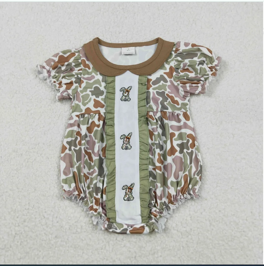 

С короткими рукавами SR3259 с вышивкой кролика и камуфляжным принтом для маленьких девочек, пасхальный комбинезон с оборками