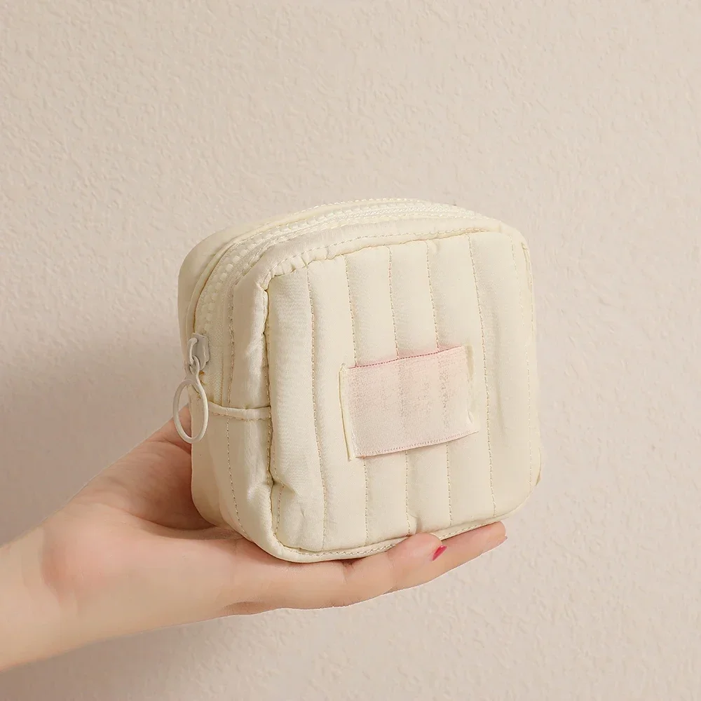 Koreańska mini urocza kwadratowa kosmetyczka damska przenośne słuchawki szminka podpaski higieniczne etui do przechowywania małe torby do makijażu na zamek błyskawiczny — zdjęcie 2