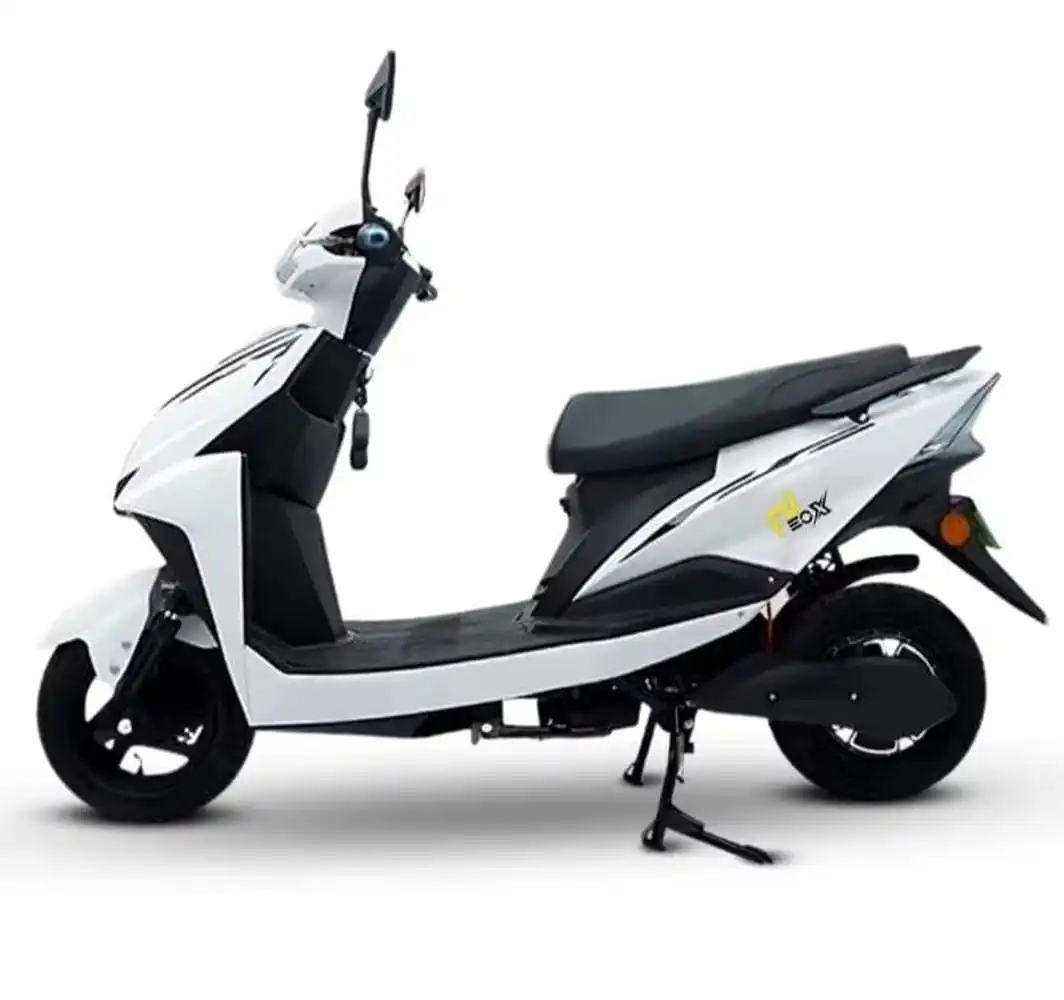 LIMITED SALES@@/// EOX ZUKI Low Speed Electric Scooter with Non RTO 40-50Km Range, Black Portable Lithium Battery