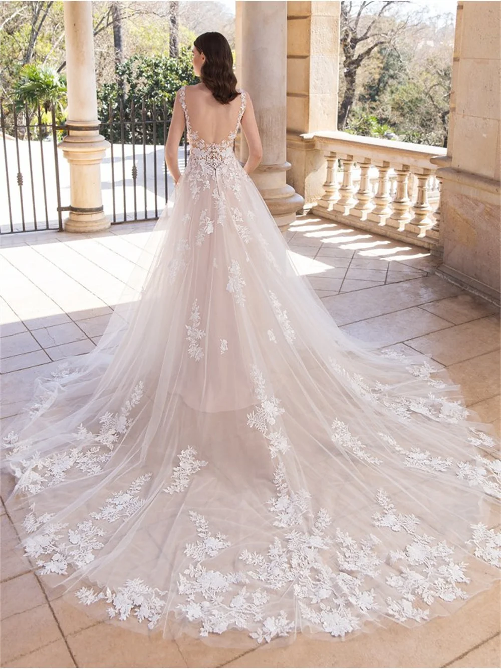 Vestido De Novia De lujo con Apliques De encaje, corte en A, cuello en V, sin mangas, personalizado, sin espalda, Robe De Mariée