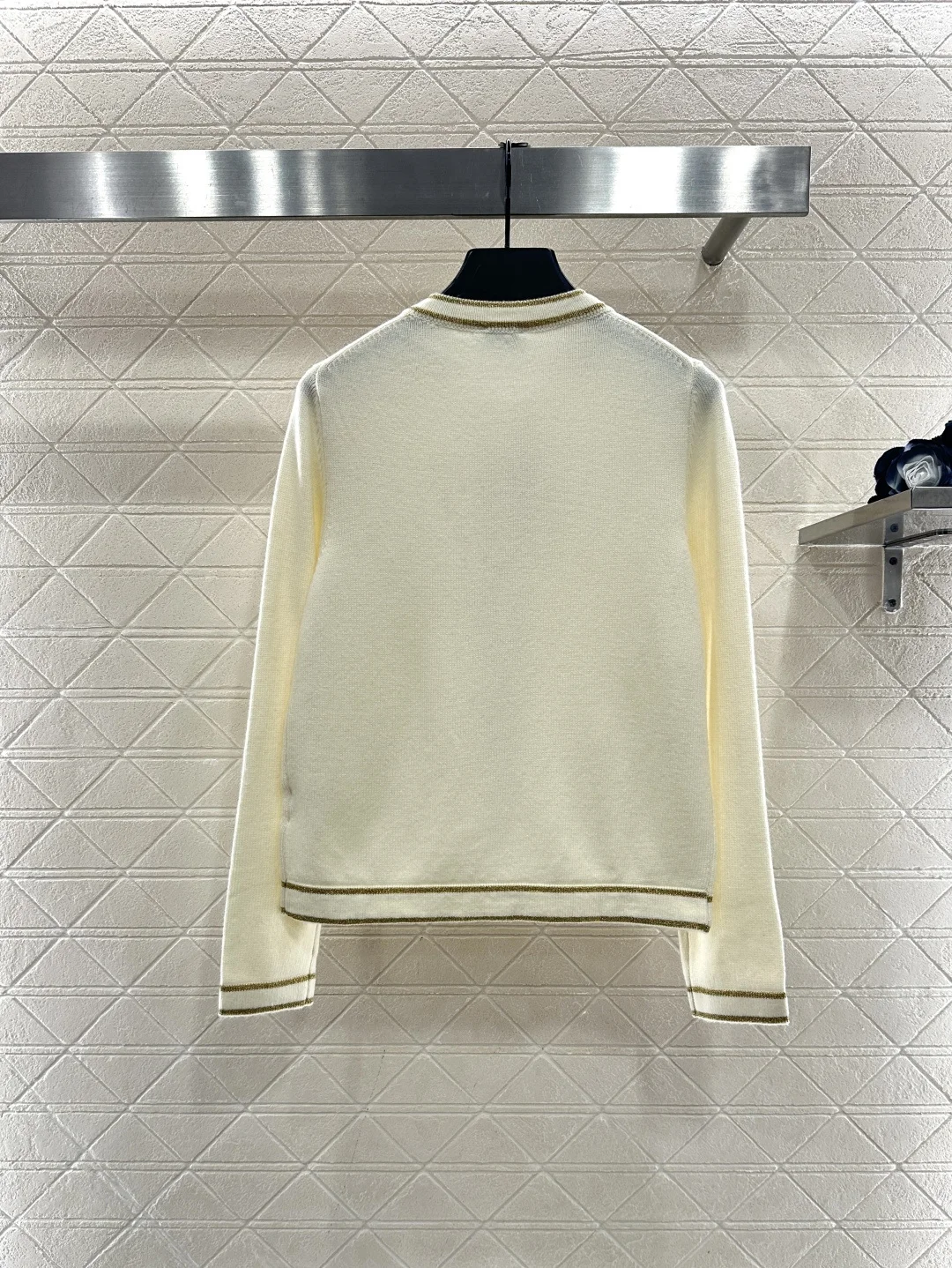 

High end Women's Clothing 2025 Autumn and Winter new Item Color Blocking Knitted Cardigan Round Neck Long Sleeved Sweater 148