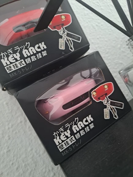 Sillyface Car Headlight Key Holder photo review