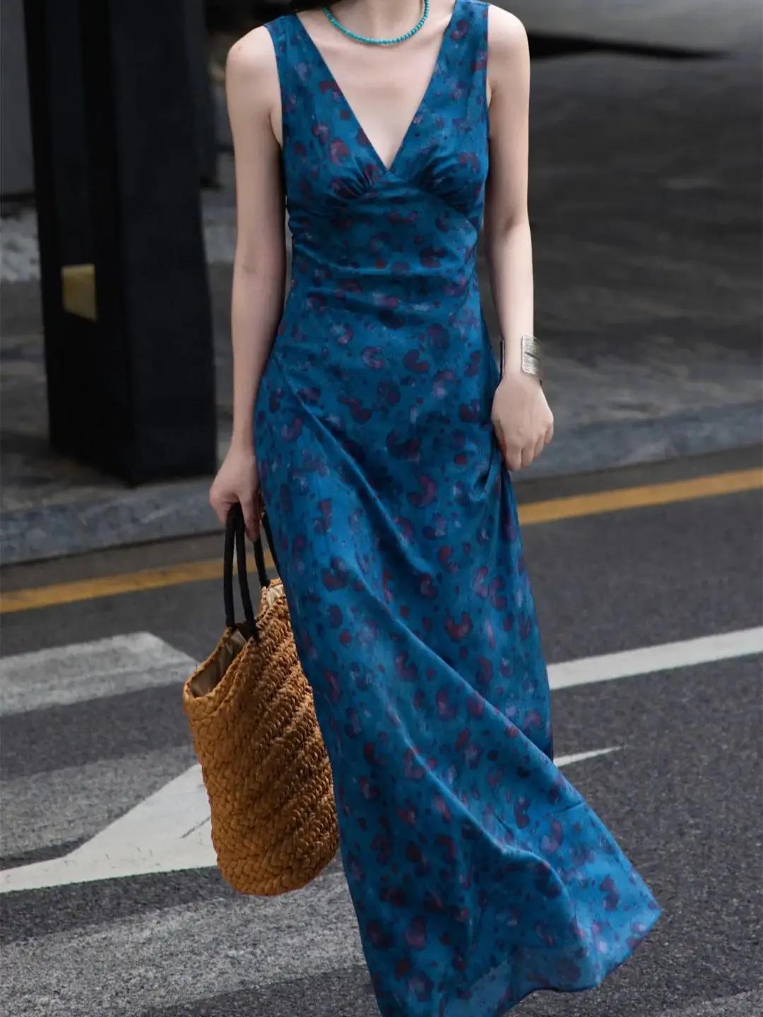 فستان حريري أصلي أنيق كاجوال بدون أكمام