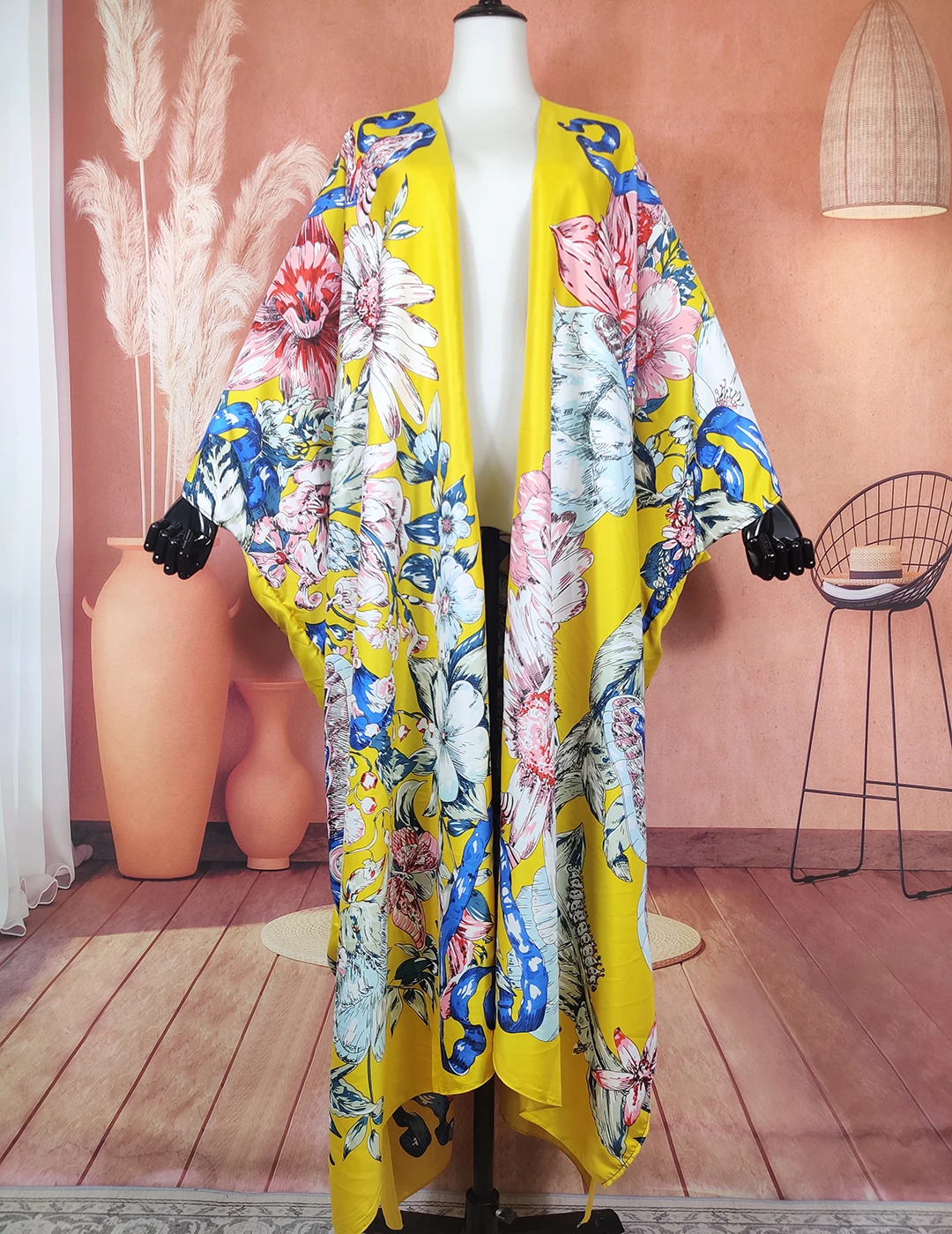 

Elegant Floral Summer Women's Beach Party Bikini Cover Up Kuwait Bloggers Recommend Silk Printed Kaftan Kimonos For Ramadan