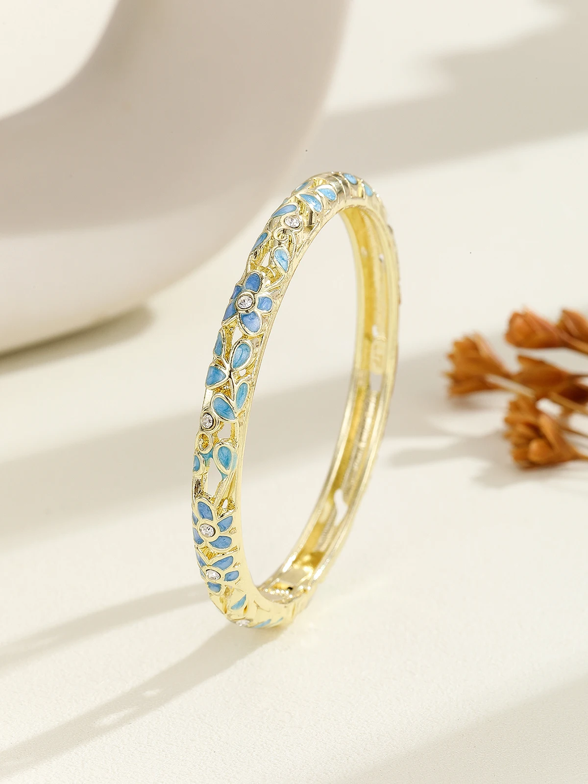 Cloisonne Enamel Flower Bangle for Women Hollow Gold Plated Crystal Floral Bracelet Vintage Palace Style Jewelry Gift