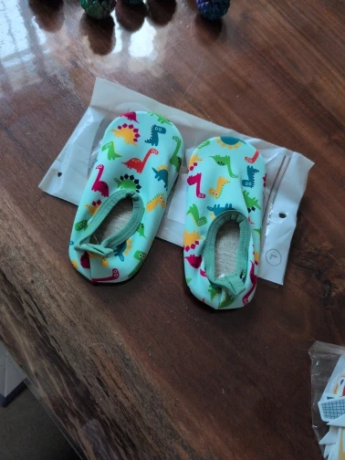 Kids Water Shoes Spring Summer Boys Girls Indoor Floor Socks Barefoot Quick Dry Non-Slip Aqua Socks for Beach Swimming Slippers photo review