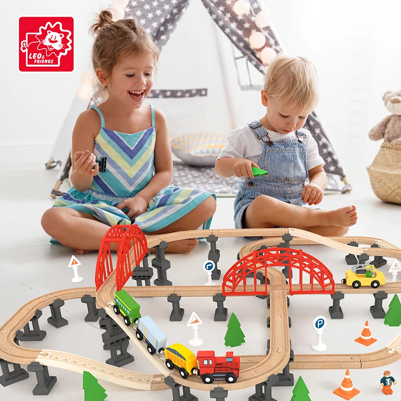 Wooden Train Set, Toy Train for Boys & Girls with Wooden Train Track, Wooden Toys for 3-7 Years Old Toddlers & Kids, Railway Set