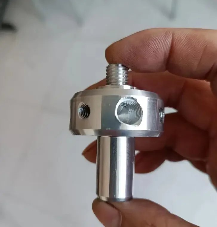 Adapter płyty uziemiającej M10 do anteny PAC-12 — zdjęcie produktu 5