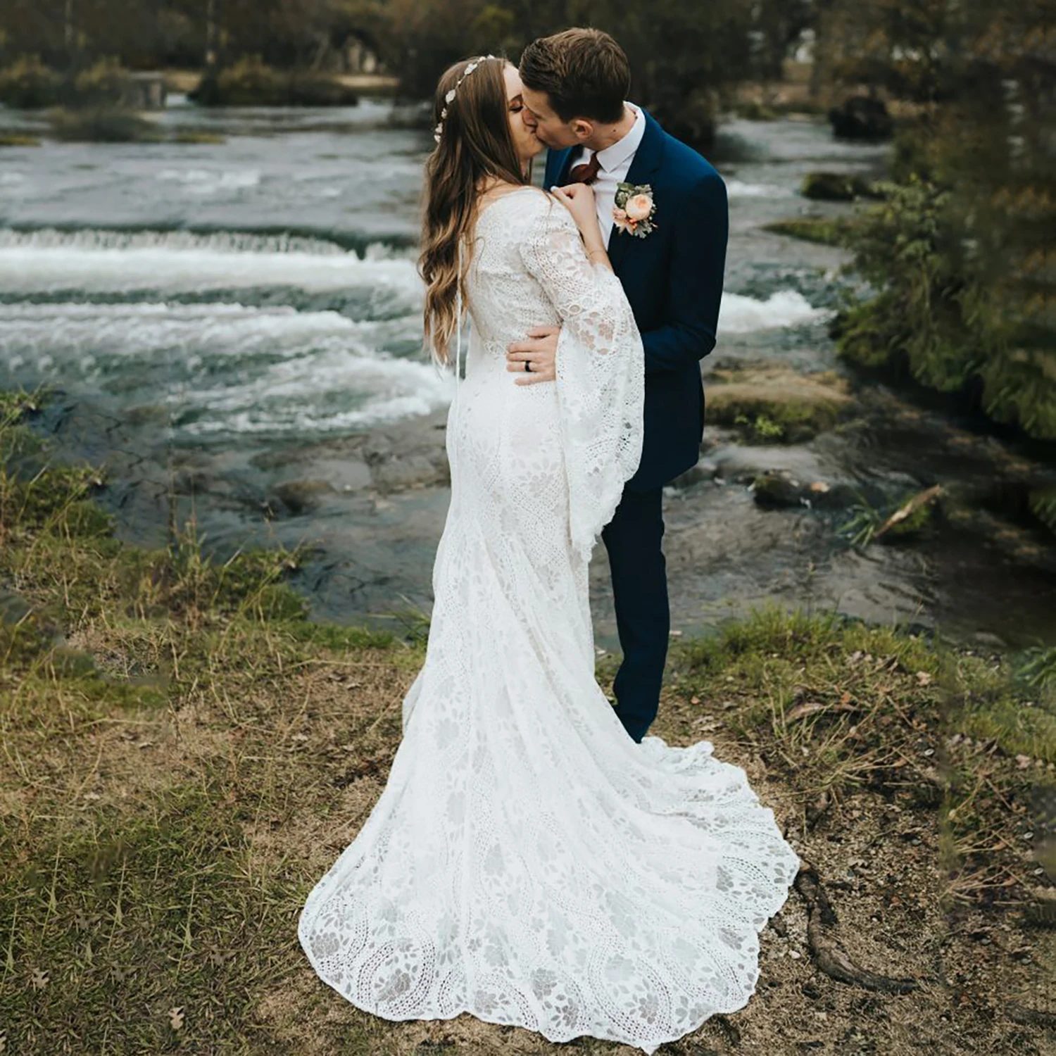Trumpet Bodycon Fit Long Flare Sleeves Wedding Dress for Eloepment V Neck Boho Lawn Party Lace Elegant Customized Bridal Gowns