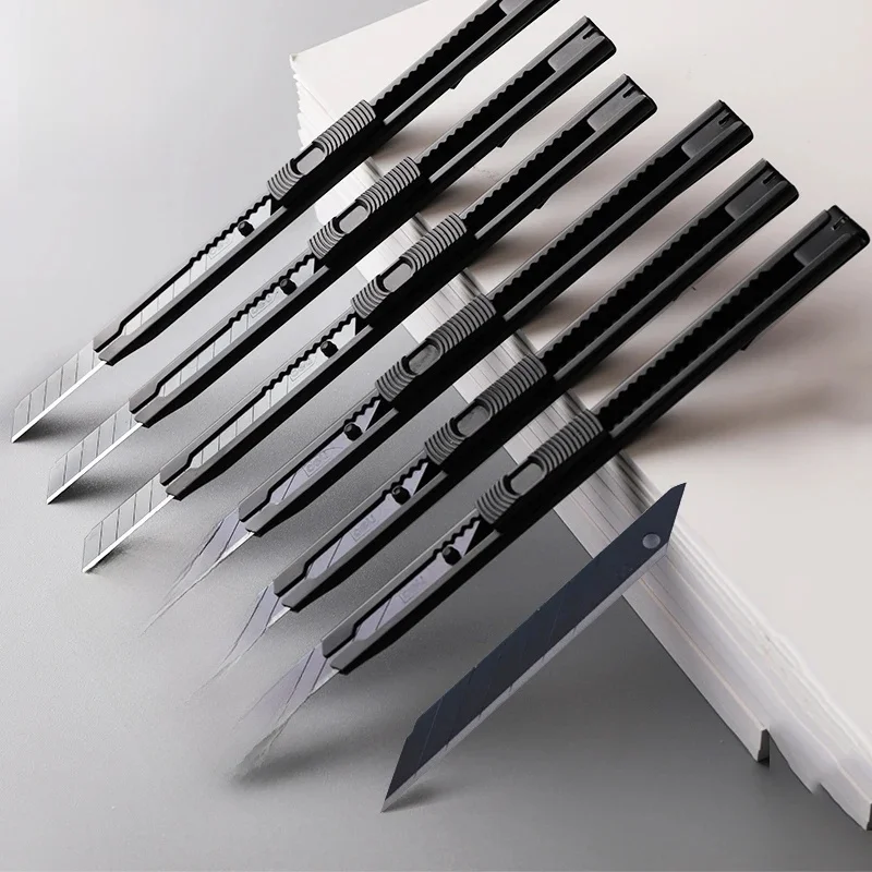 Deli Przenośny nóż uniwersalny ze stopu aluminium 9MM нож Kieszonkowy nóż do rozpakowywania papieru z metalowym ostrzem Samoblokująca konstrukcja Ostry kąt — zdjęcie produktu 7