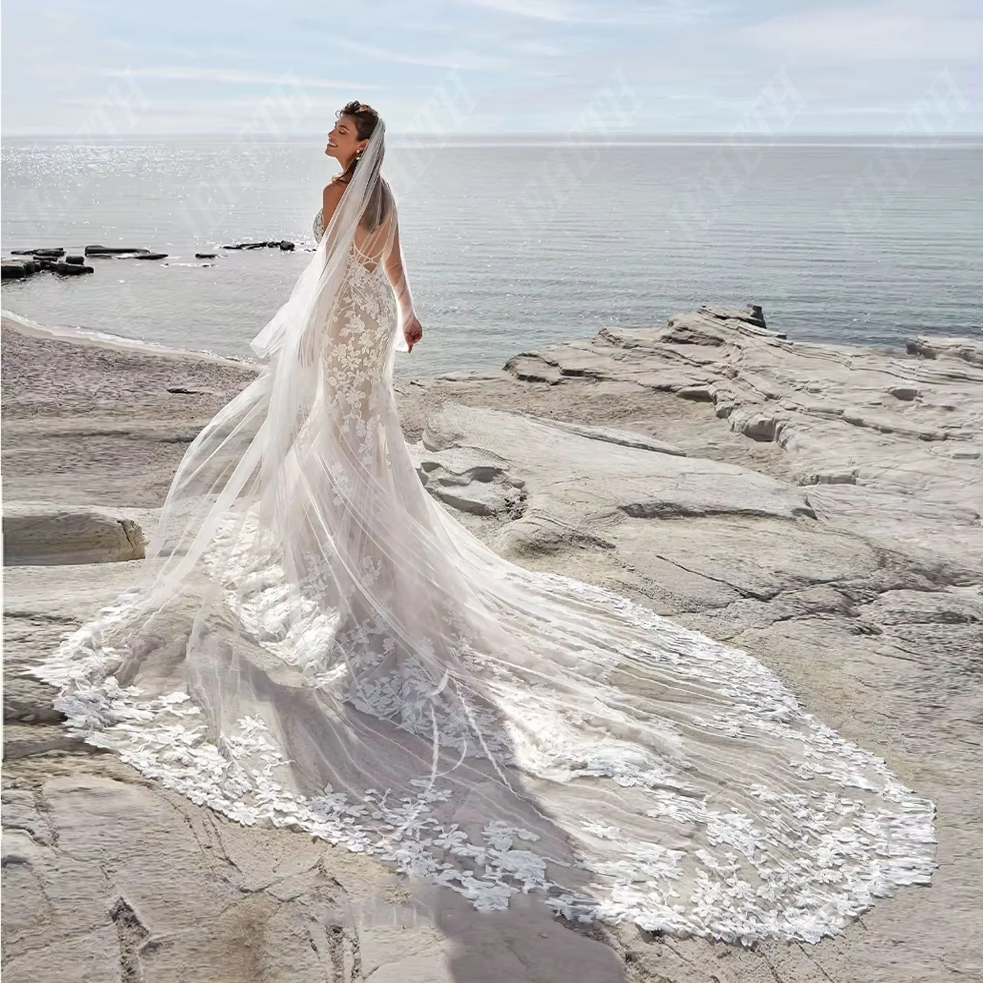 JEHETH Elegancka suknia ślubna z koronką, dekolt w serek, ramiączka spaghetti, aplikacje, suknia plażowa z trenem kaplicznym, możliwość personalizacji