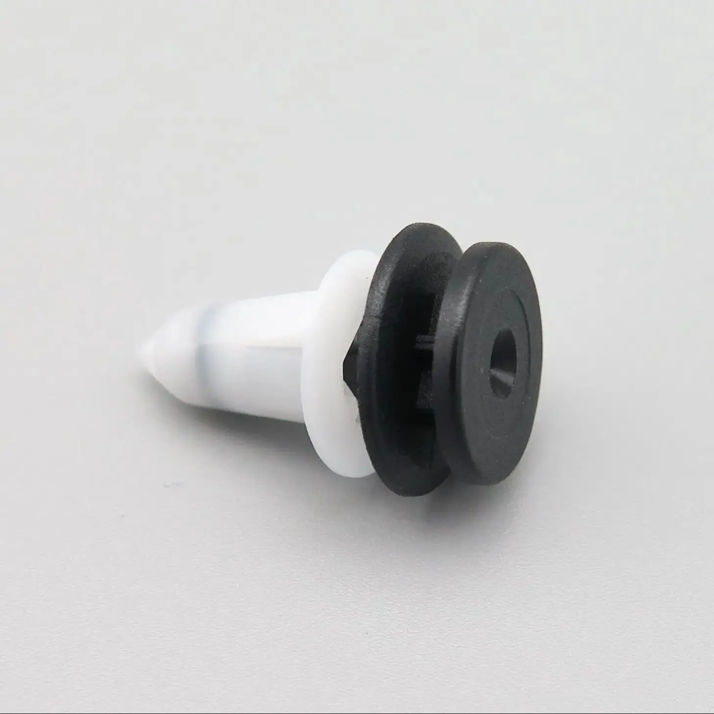 Interior Pillar Trim Clips for some Volkswagen Vehicles 3C0867333
