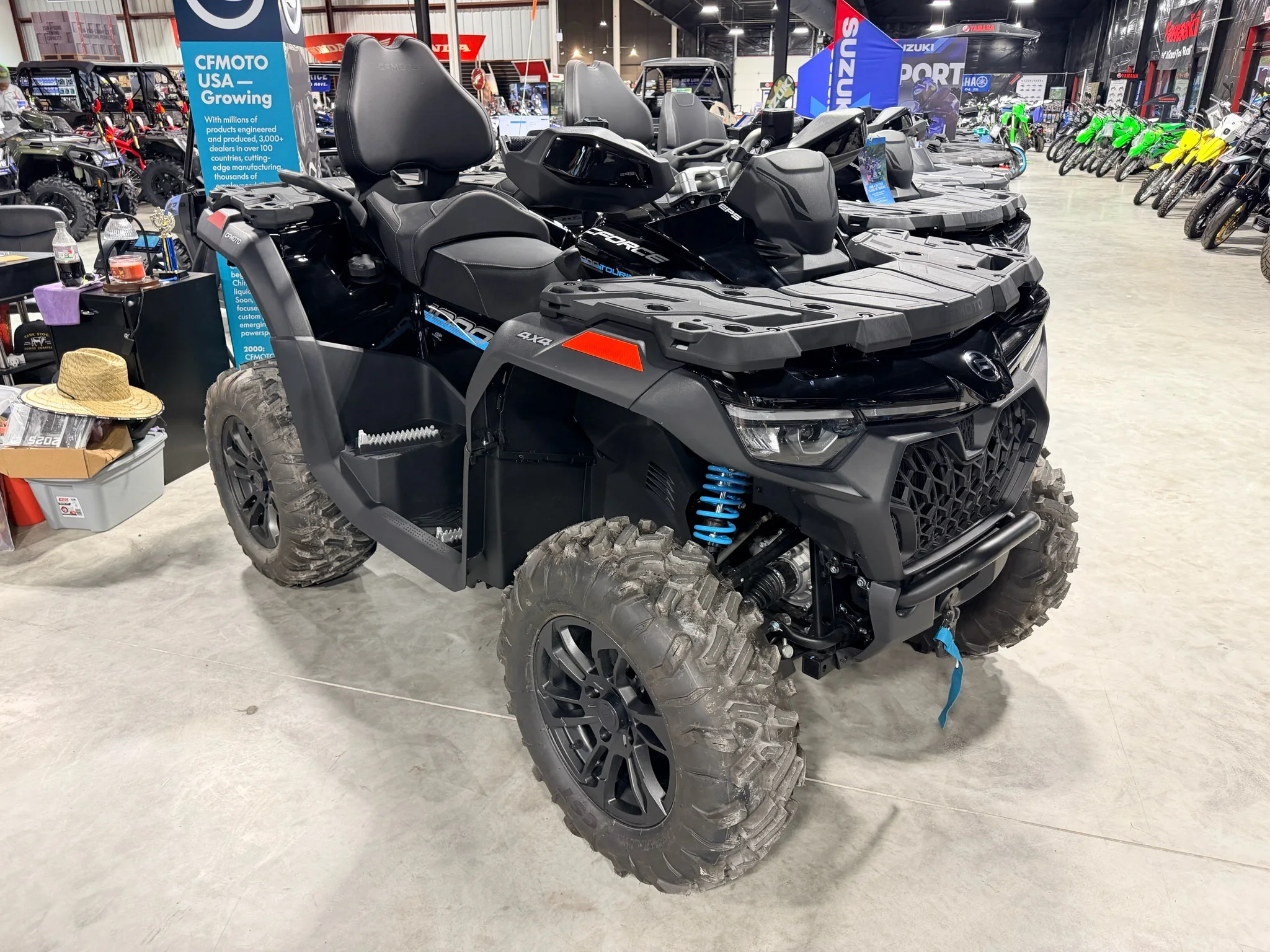 High Quality 2026  New ATVs CFMOTO CFORCE 1000 Touring for Sale Nebula Black • On stock
