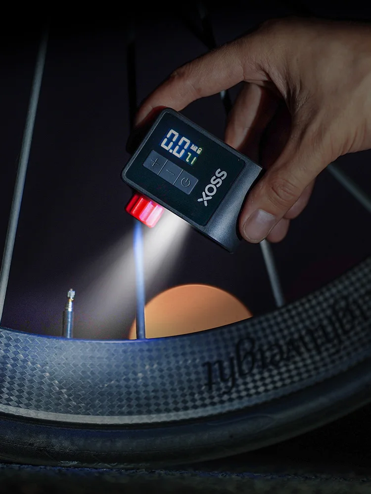 AliExpress XOSS AirCube Electric Bike Pump 120PSI Mini Portable Air Pump Rechargeable Air Inflator Bike Accessories