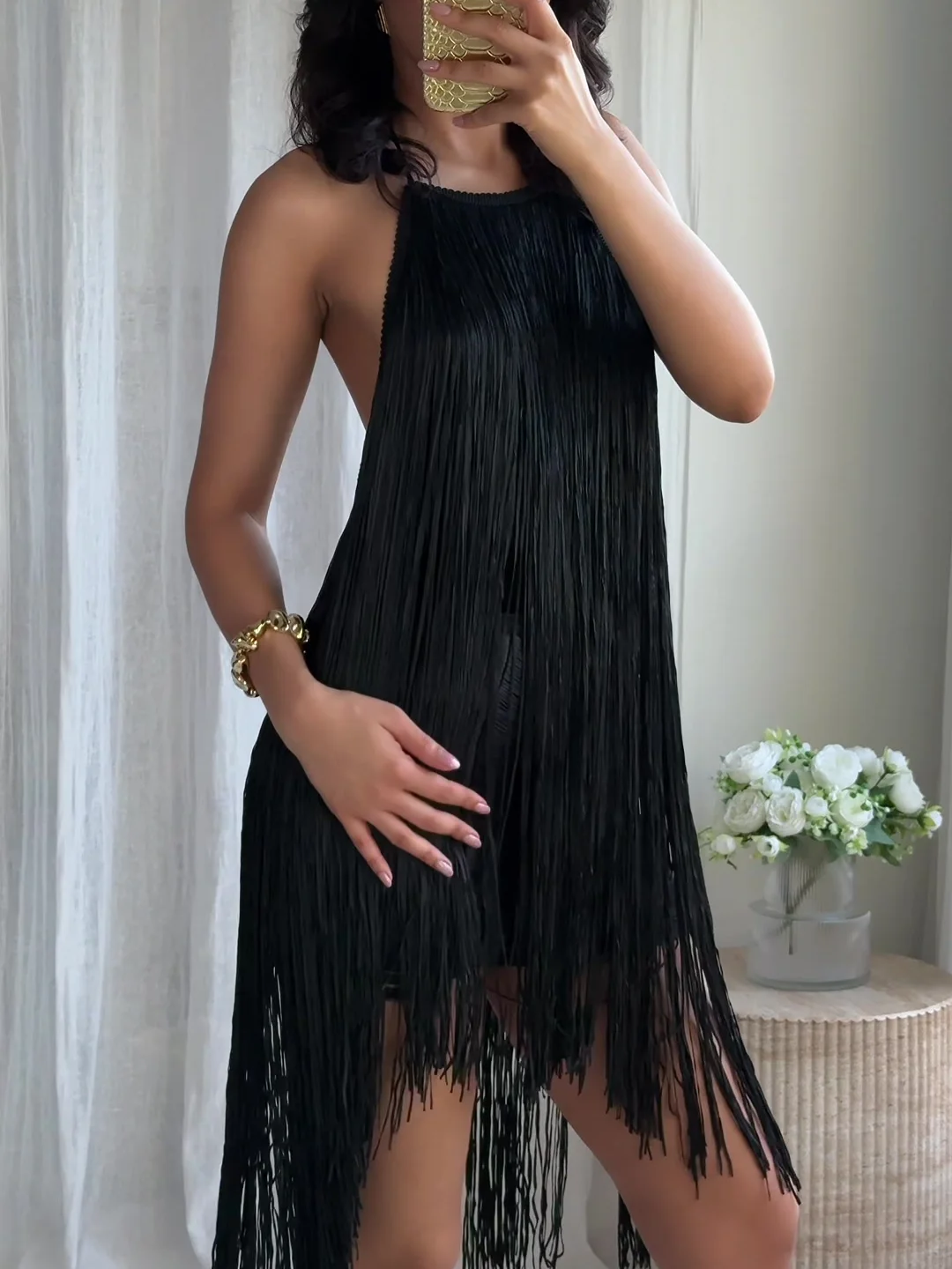 

Woman Summer Fashion Sleeveless Velvet Fabric Tassel Decoration Sexy Backless Halter Neck Halter Top Female Casual Party Top