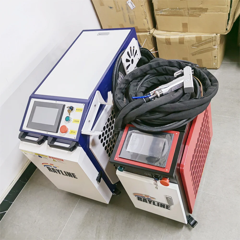 ماكينة لحام بالليزر صغيرة لتبريد المياه 3 في 1 1500 وات مصدر ليزر من الألياف Raycus Max BTW قطع تنظيف لحام المعادن