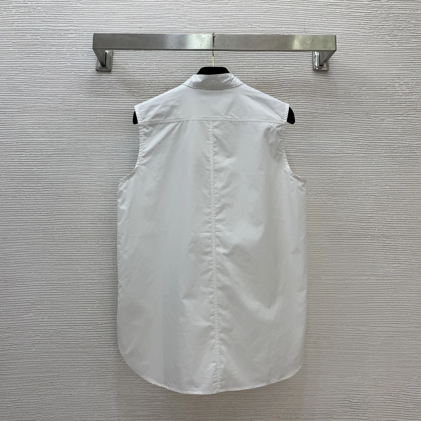 

Women's new detachable lace collar decoration embroidered logo fashionable temperament sleeveless stand up collar cotton shirt