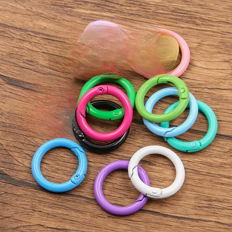 10 sztuk 15 kolorów metalowy pierścień typu O-ring zapięcie sprężynowe otwierany okrągły karabinek brelok do kluczy z klipsami hak łańcuszek dla psa DIY biżuteria złącze klamrowe — zdjęcie 2