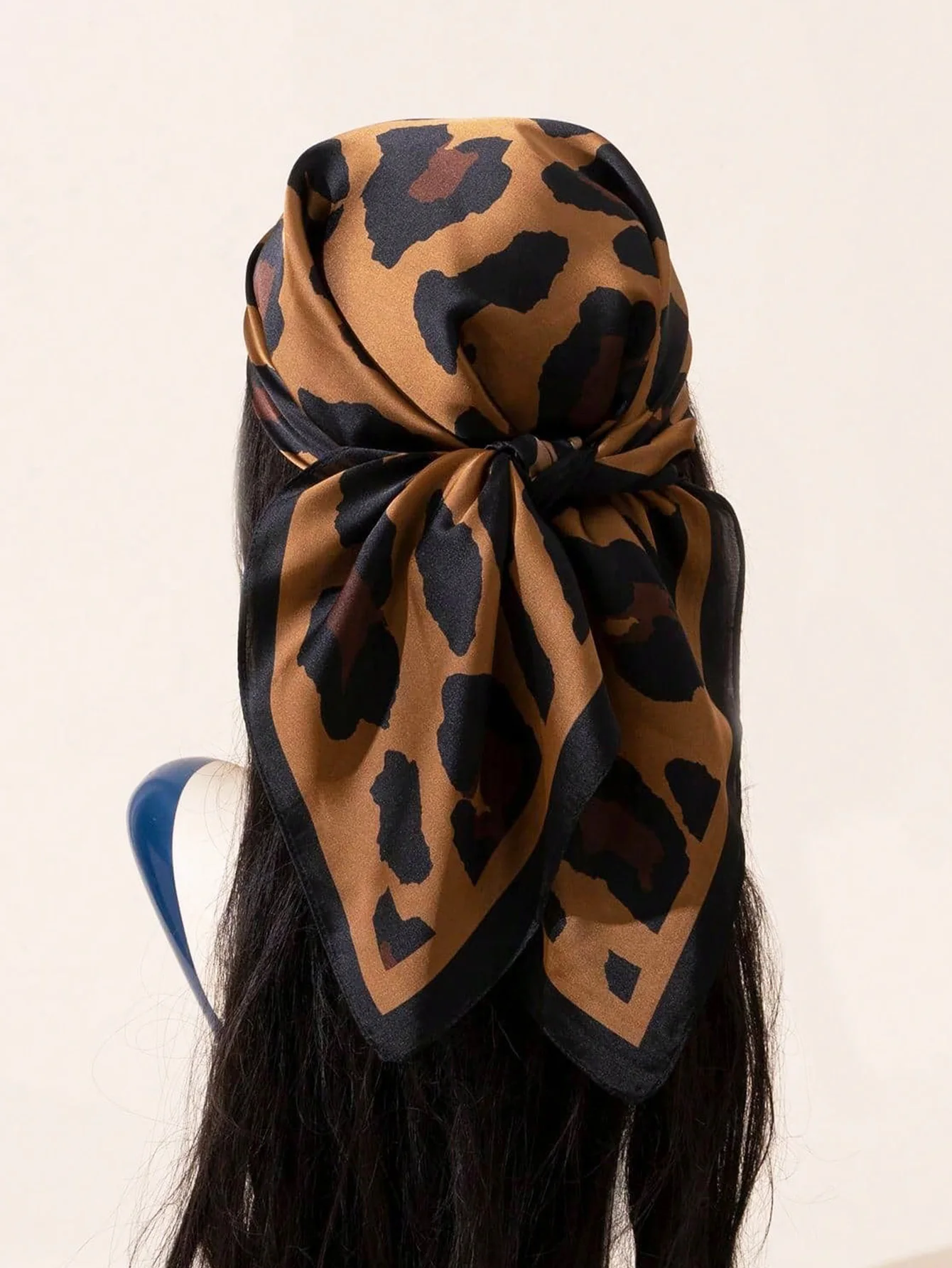 

1pc Leopard Print Square Scarf, Headband, Hair Accessory (Multi-Functional) Suitable For Daily Wear Bandana,Hair Band,Head Band Ideal For Dressing Up Your Look