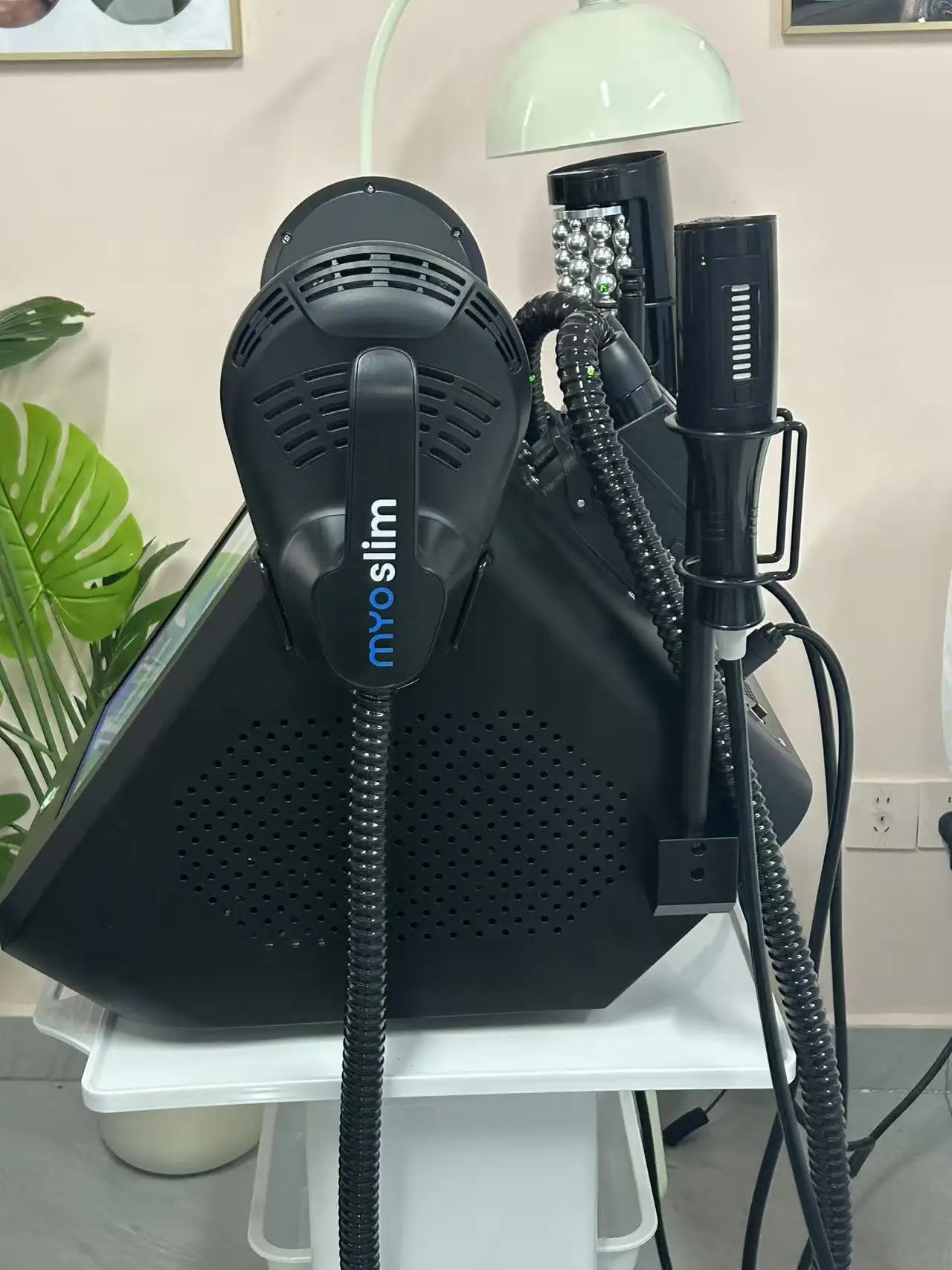 

Emsslim Neo myoslim 2in1 Hi-emt Скульптурный ролик Физиотерапия устраняет боль Аппарат для похудения тканей апельсиновой пилинг