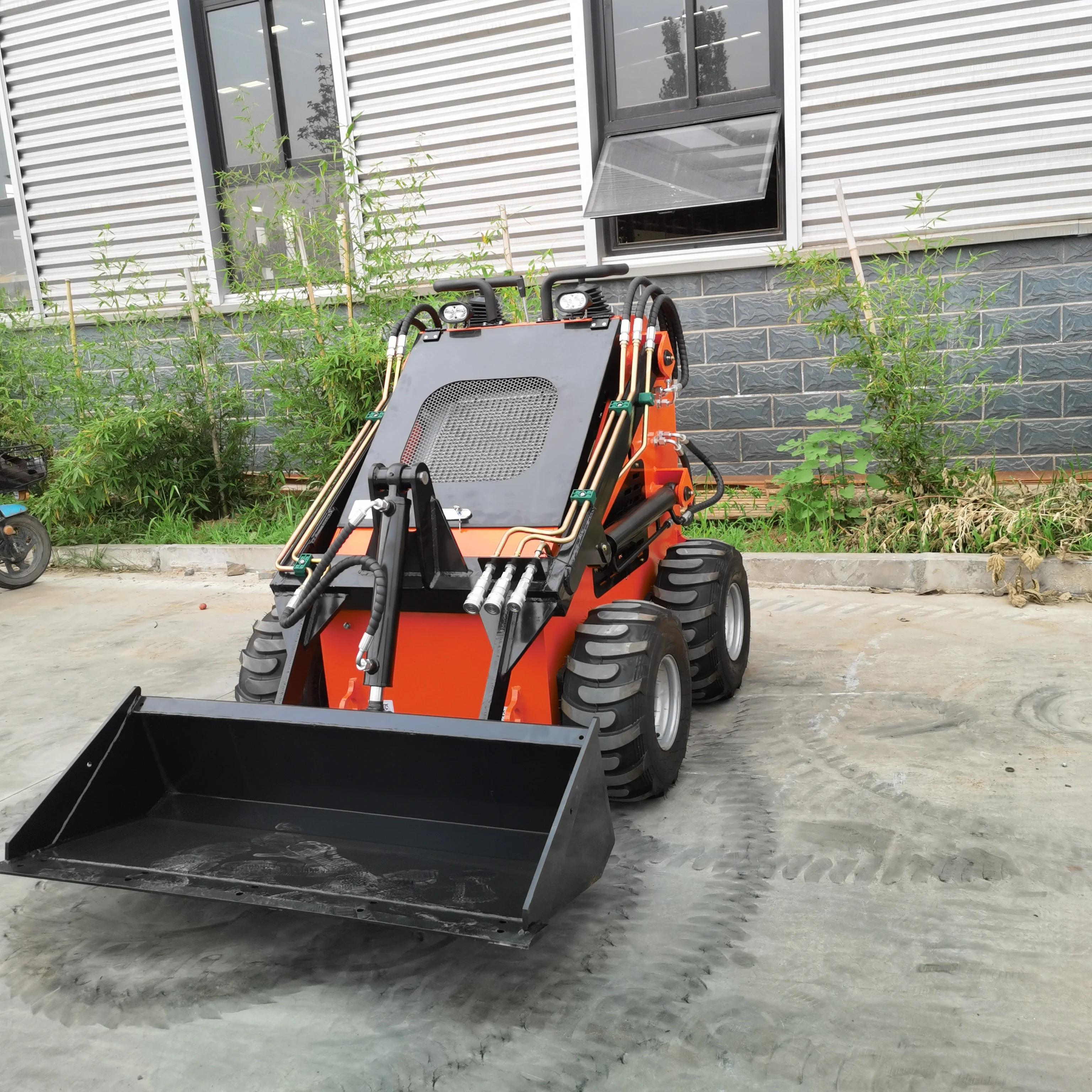 HT380 Hightop  Mini Digger Bush Ranger Fits Dingo Kanga Rubber Telescopic Crawler Chassis Petrol 4 In 1 Bucket Min For Sales