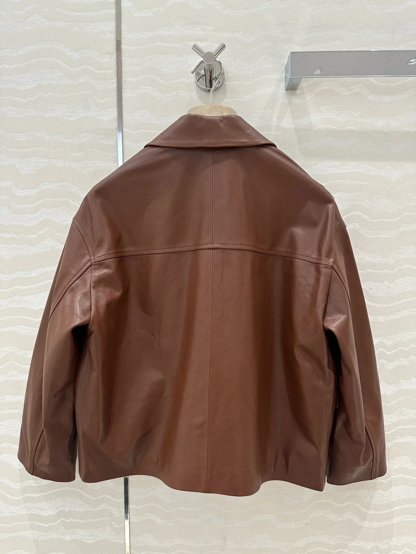

Women Cropped Sleeve Lapel Leather Jacket Imported 100 Lambskin Soft Oily Relaxed Italian Luxe Minimalist Classic Gentle