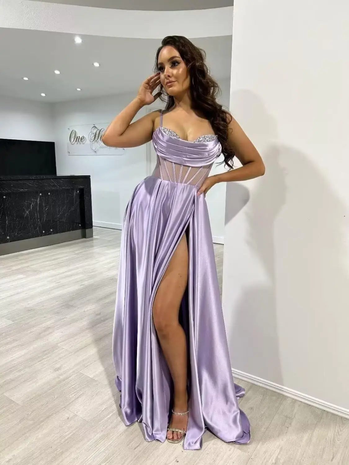 Spaghetti Straps Satin Ball Dress Slim Fit A-line Bridesmaid Dress Long Cowl Neck Tight Corset Formal Evening Dress 2024 Hot