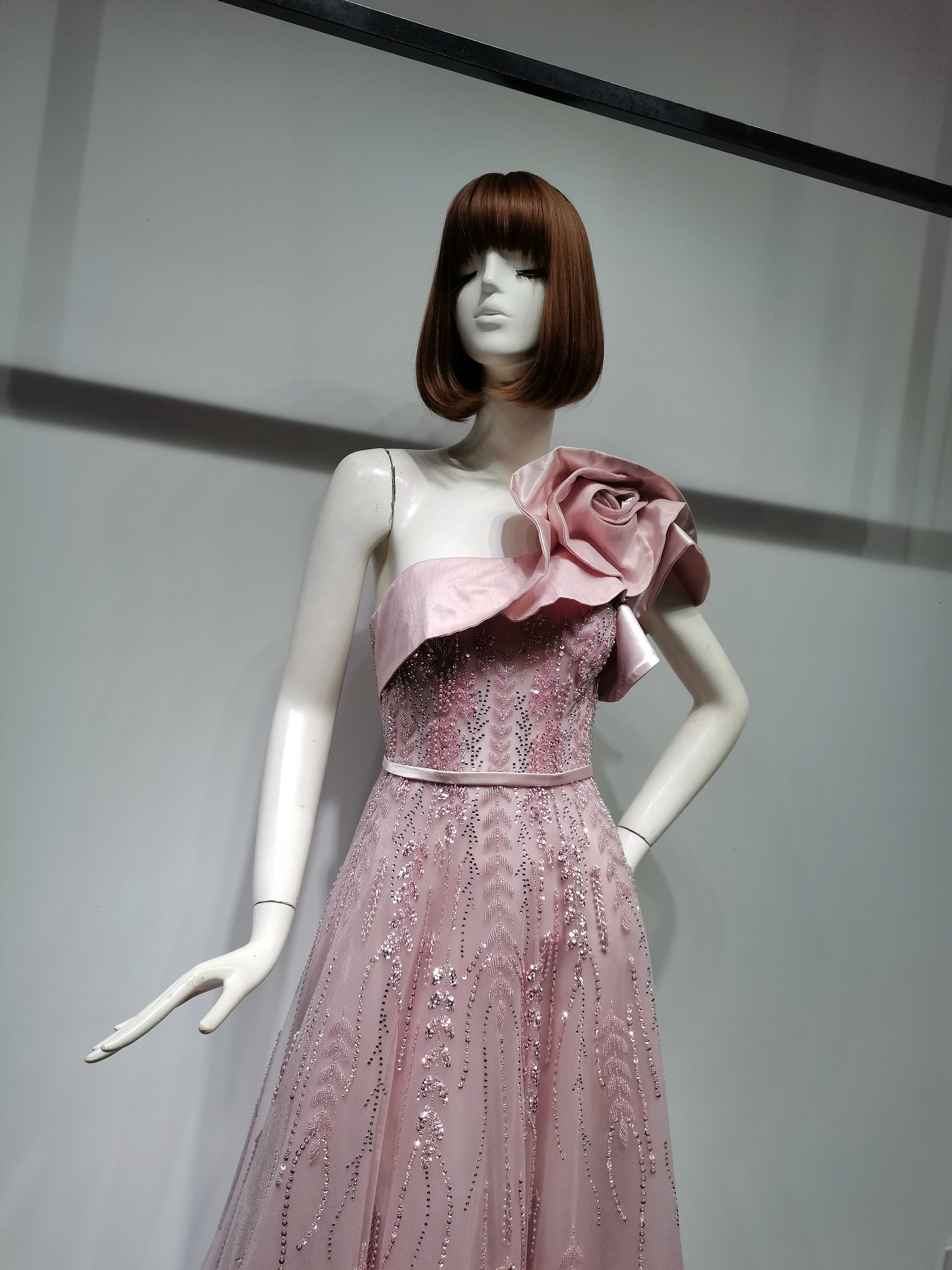 شاليمار تشانغ فستان طويل فاخر وردي فساتين الحفلات للفتيات فساتين الماس اليدوية للنساء حفل زفاف مخصص