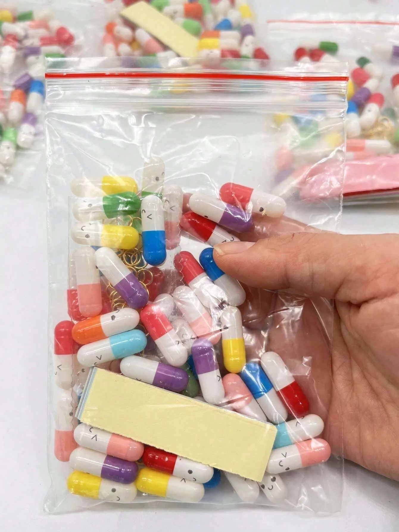 50pcs Message Capsule Letter Love Pills - DIY Valentine's Day Confession Pills And Notes, Transparent Color Mini Wishing Bottle