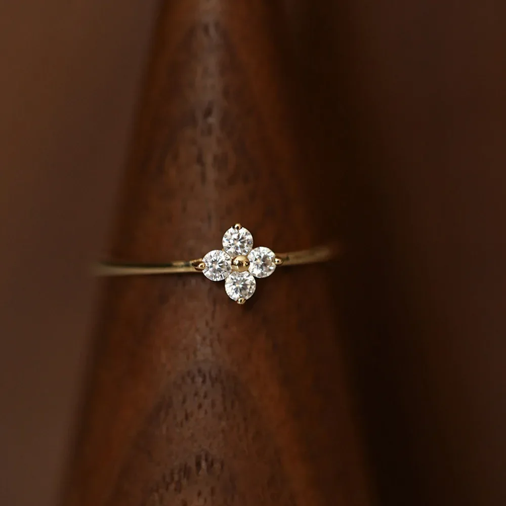Ring aus 925er-Sterlingsilber, 18 Karat Gold, eingelegter Zirkonia-Blumenring für Damen, exquisite