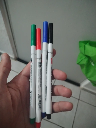 4/12pcs 0.5mm Dry Erase Markers Whiteboard Marker Pen Office School White Board Stationery Extra Fine Tip Multicolour Makers Pen photo review