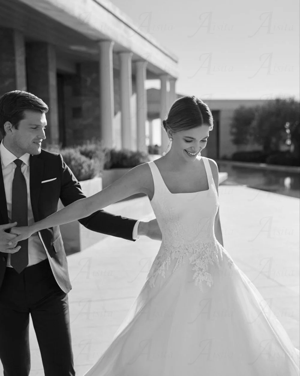 Robe De mariée trapèze en dentelle, col carré, dos nu, avec traîne, sans manches