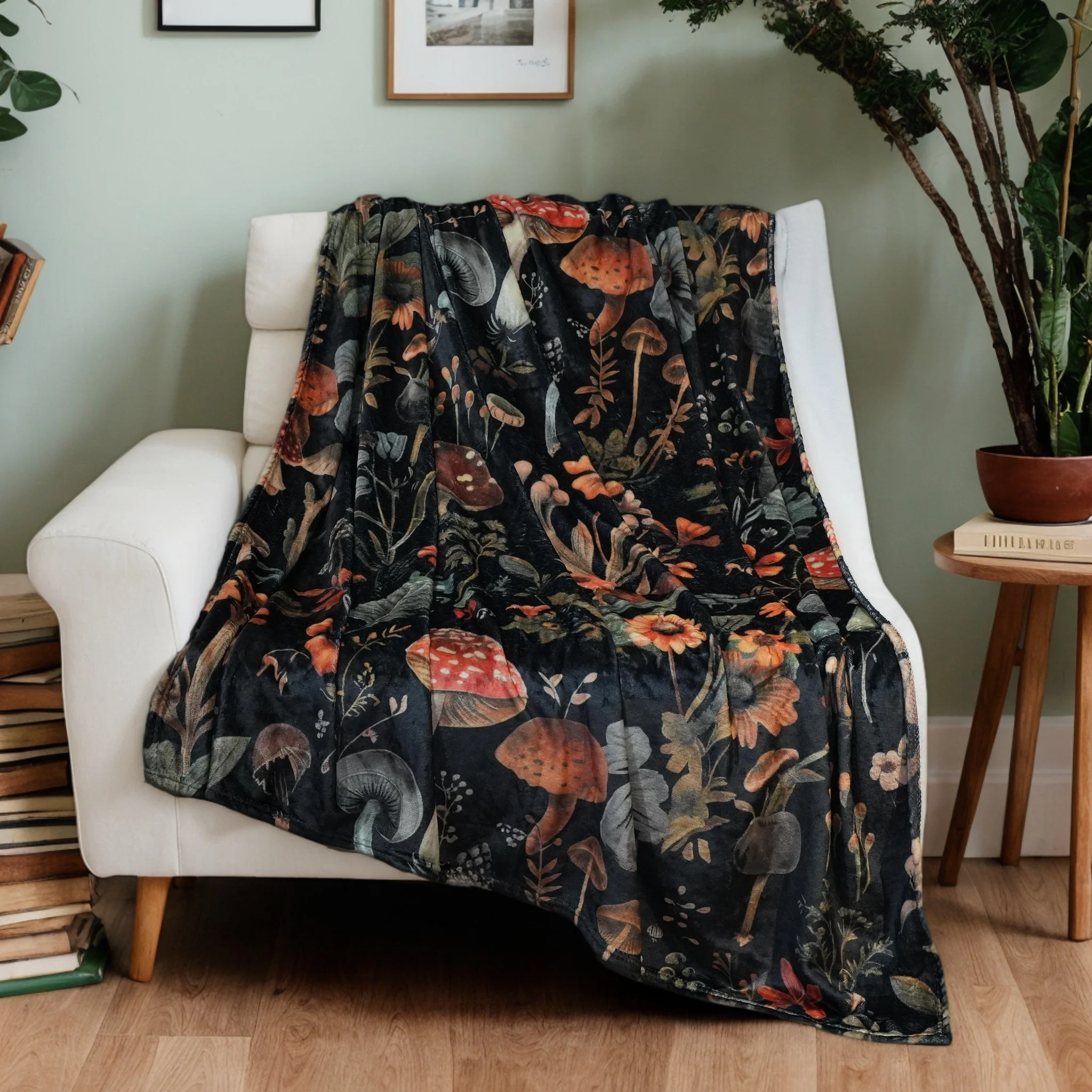 

Mushroom Fleece Blanket – 50×60 Soft Cozy Throw with Dark Forest Plants, Stylish Decorative Blanket Gift for Her or Kids