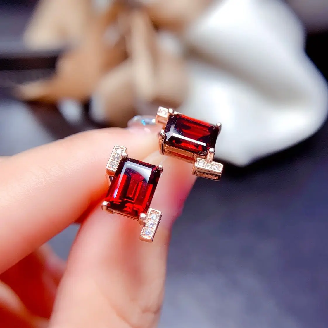 KJJEAXCMY Fine Jewelry 925 sterling silver set with natural red garnet gemstone 6x8mm girls' long square rose gold earrings Gift