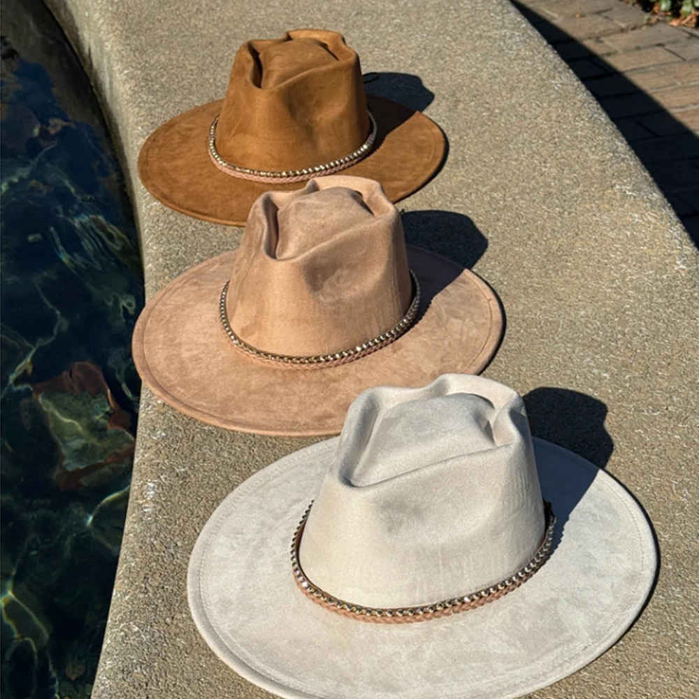 Arrow-shaped suede with wide gold trim and colorful accents grey  modelhat for womannew2026