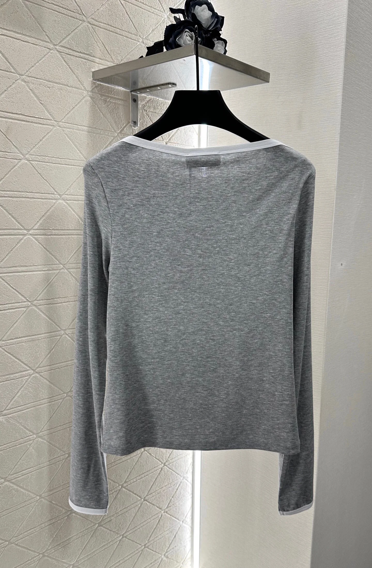 

2025 Wide Round Neck Versatile Bottoming Shirt
