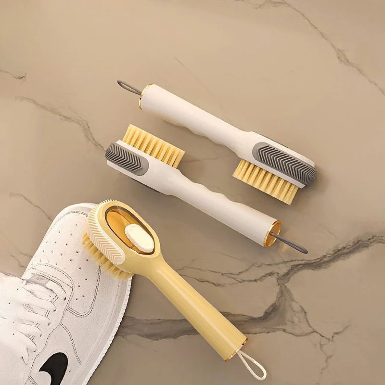 Multifunction Cleaning Shoe Brush Soft Automatic Liquid Shoe Brush Long Handle Liquid Clothes Brush Household Cleaning Tools ﻿