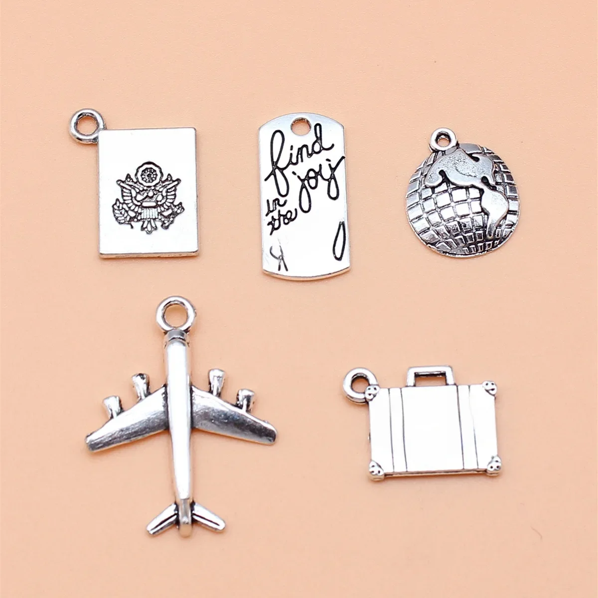 5 sztuk antyczne srebro kolor podróż podróż paszport samolot walizka kolekcja Charms, 5 stylów, po 1 szt. — zdjęcie 2